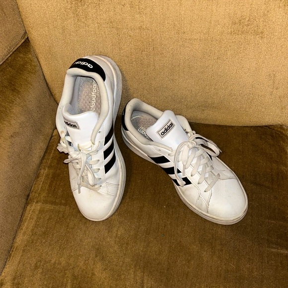 Adidas Men’s Sneaker - Picture 1 of 4